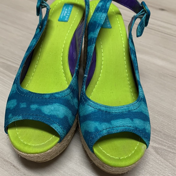 Calypso St. Barth for Target Blue and Green Size 7 Sandals - Picture 2 of 12